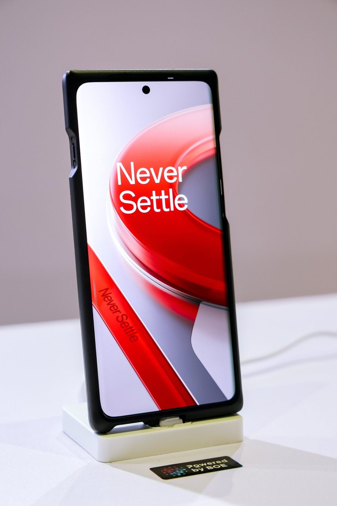 OnePlus 12 kan ha fastnat i det vilda