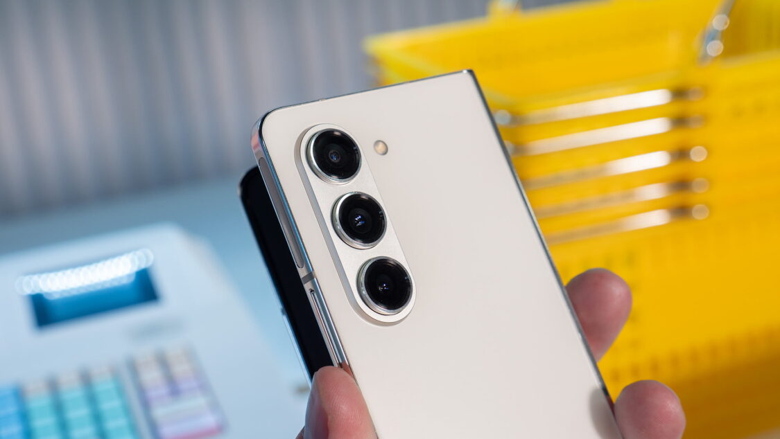 Rykte: Samsung Galaxy Z Fold6 får samma primära kamera som Fold5