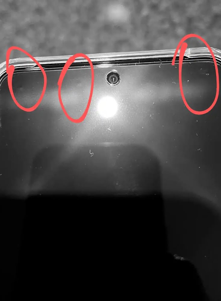 Google Pixel 8 Pro-ägare varnar om ”prickar under skärmen”